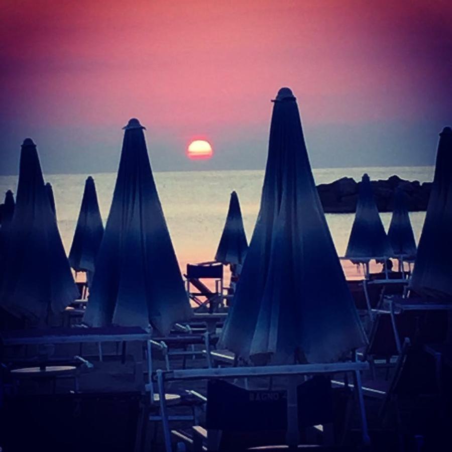 Hotel Della Motta Bellaria-Igea Marina Eksteriør bilde